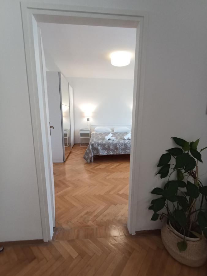 Apartment 70 M From The Beach 伯德古拉 外观 照片